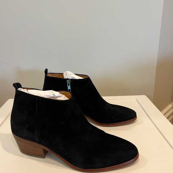 J.Crew black suede booties Size 9 - Picture 1 of 5